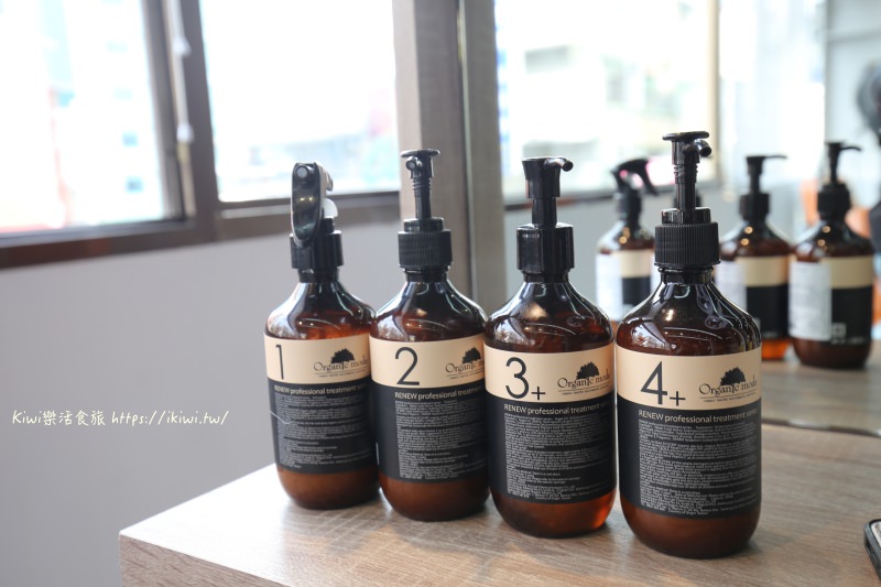 彰化美髮推薦GLITZ HAIR染髮燙髮護髮溫馨呵護 ｜彰化美睫推薦巧睫公主美睫/熱蠟美肌/私密處保養/頂級Salon