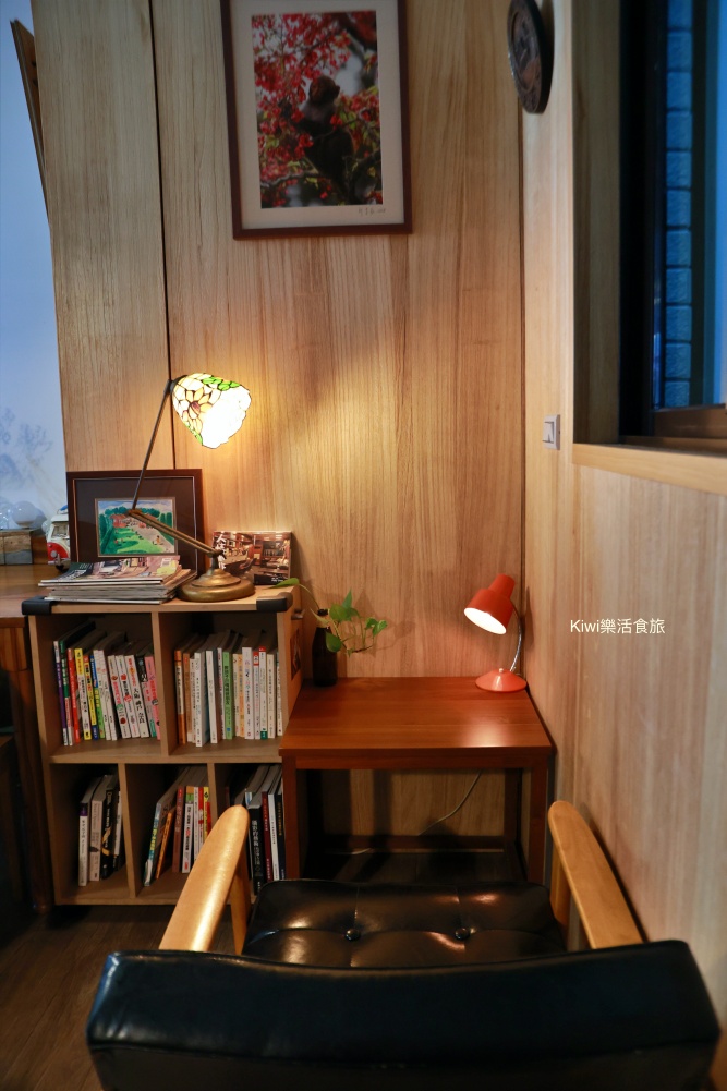 員林咖啡.迥畫廊咖啡很有唯美復古感咖啡館.手沖咖啡.下午茶甜點都很棒.近員林基督教醫院周邊美食.kiwi樂活食旅部落格推薦員林在地咖啡下午茶美食