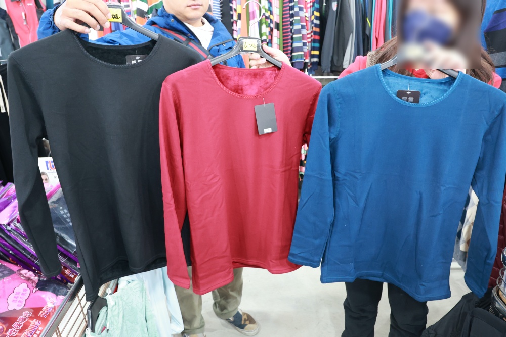 中部最大廠名牌衝鋒衣廠拍，金龍旺年強強滾～眾多知名名牌男女服飾任挑選.尺寸超齊全最大到9L.即刻出清一件不剩！